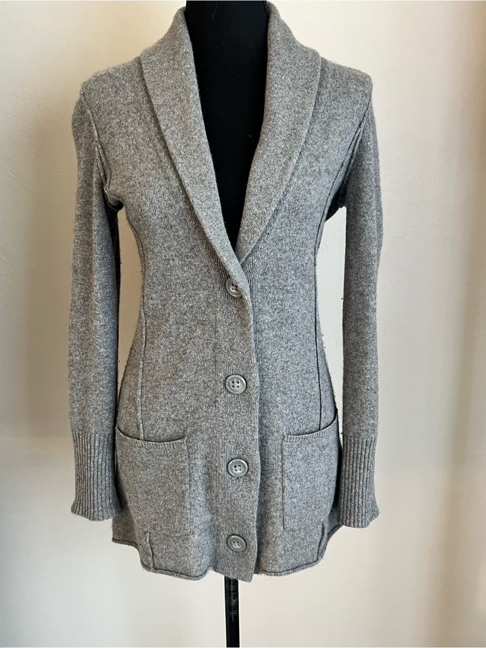 100% cashmere Cynthia Rowley Gray Shawl-Collar Button Front Cardigan